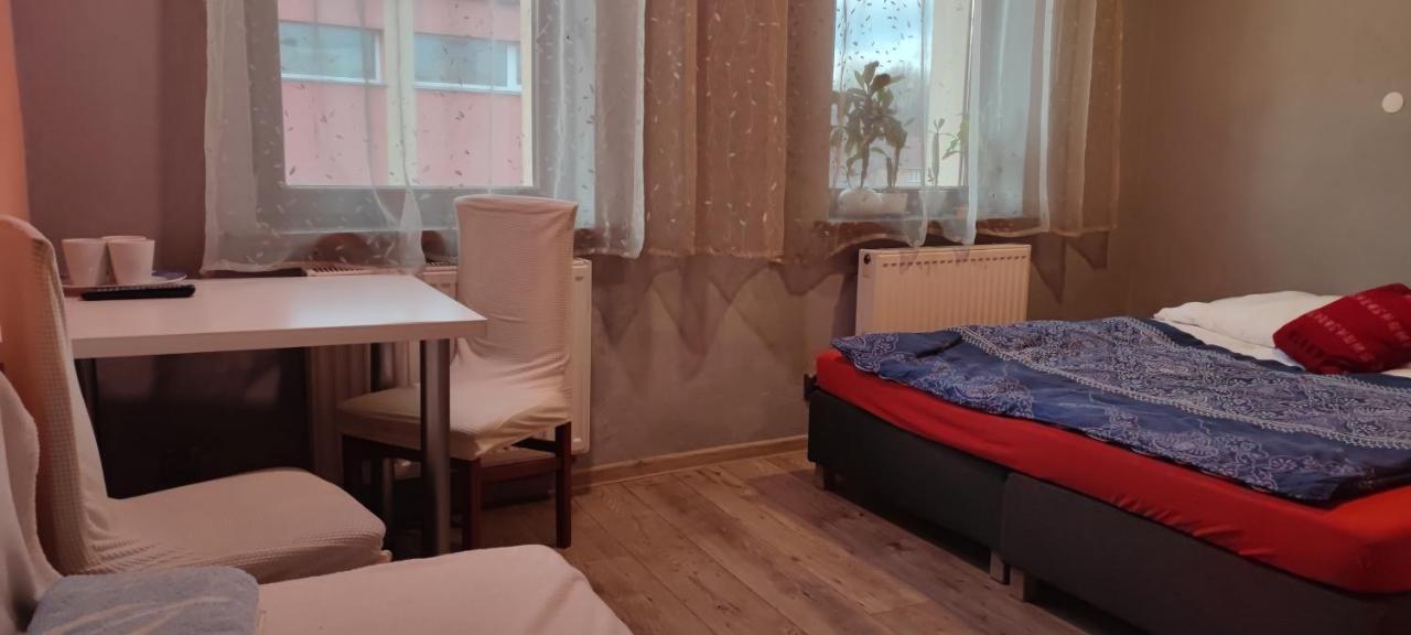 Noclegi Centrum Jelenia Góra Buitenkant foto